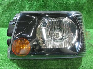 三菱 ミニキャブ U61V 左 ハロゲンヘッドライト STANLEY P5701　日産 クリッパー U71V　※ 画像参照　　24.4.17.Y.7-K5-100　24040328