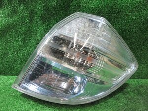 ホンダ フィット ハイブリッド HV GP1 右 LED テールライト テールランプ STANLEY P9883　※ 画像参照　　24.4.17.Y.2-K5-100　24040446