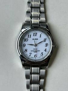 M-6208 [ including in a package un- possible ]980 jpy ~ operation goods SEIKO/ Seiko ALBA Alba V117-0AP0 white face solar lady's wristwatch 