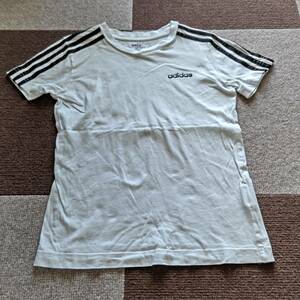 アディダス 半袖Tシャツ adidas サイズ140