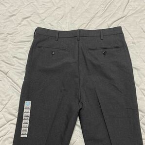 5C【新品 未使用】UNIQLO ユニクロ 感動パンツ2WAYストレッチ（ウールライク）ダークグレー スラックス パンツ 82×85 スリムフィット格安の画像9