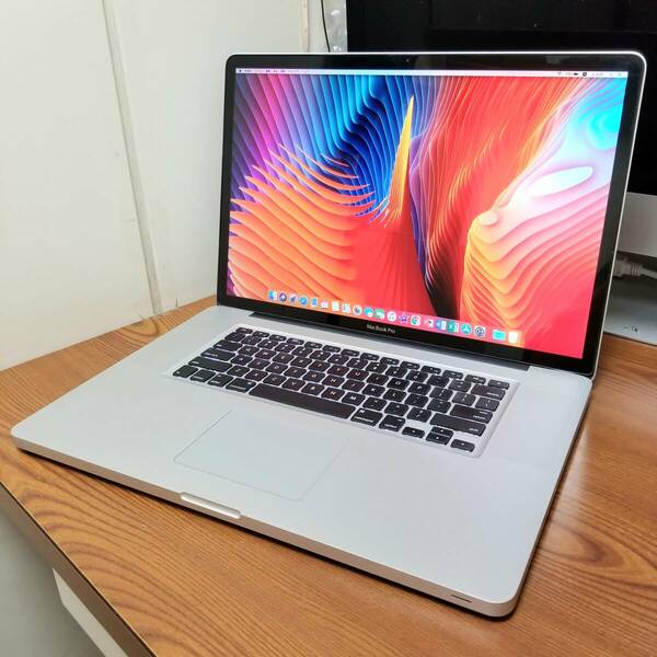 爆速 Macbook Pro 17インチ 2010 Core i7/8GB/SSD120GB+HDD750GB office付属