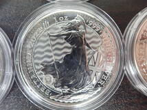 純銀 銀貨 シルバー 1オンス 2022 ブリタニア銀貨 2ポンド銀貨 イギリス 1oz FINE SILVER 999 10枚おまとめ 激安１円スタート_画像9
