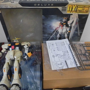 DX デラックス MOBILE SUIT IN ACTION!! RX-93 νガンダム ニューガンダム BANDAI 未検品 保管品 ジャンクとして 激安１円スタートの画像1