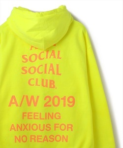 「ANTI SOCIAL SOCIAL CLUB」 プルオーバーパーカー LARGE イエロー メンズ
