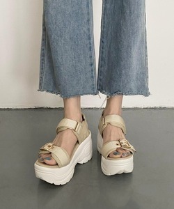 「Shoes in Closet」 フラットサンダル S アイボリー レディース