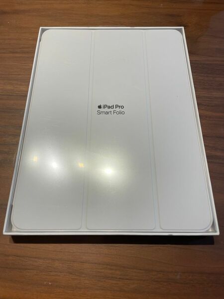 【新品未使用】10.9インチiPad Smart Folio ホワイト