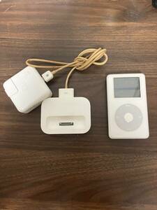 iPod classic A1136 60GB 第5世代 本体と充電器