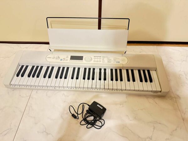 CASIO カシオ LK-520 キーボード 電子ピアノ 光ナビゲーション