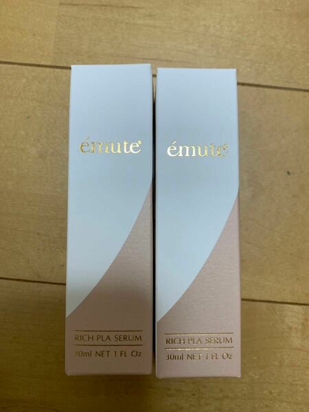 新品未使用2本セットemute　エムューテ　リッチセラム　30ml　毛穴