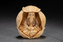 【善古堂】某有名オークション買入 江戸～明治時代物 特種白材 仏像紋根付 提げ物 豪華芯料使用 骨董品 古美術0508-36S35_画像1