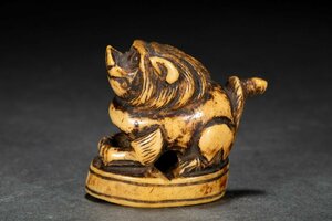 [. old .]. famous collection house purchase goods Edo ~ Meiji era thing squared timber lion . netsuke .. thing old fine art antique goods 0508-68S03