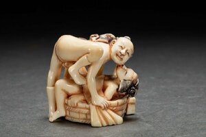 [. old .]. famous auction buying go in era thing Special kind white material kabuki * spring map netsuke .. thing gorgeous core charge use antique goods old fine art 0510-12S2