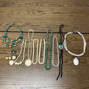  accessory / necklace / ivory manner / natural stone / turquoise / loop Thai / earrings / China / set sale [ storage goods ]