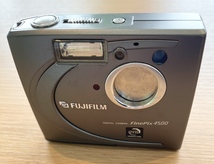 【JBI 5372】1円～ デジカメ 2台 FUJIFILM FINEPIX LUMIX ルミックス コンパクトデジタルカメラ ジャンク 保管品 動作未確認 現状品_画像2