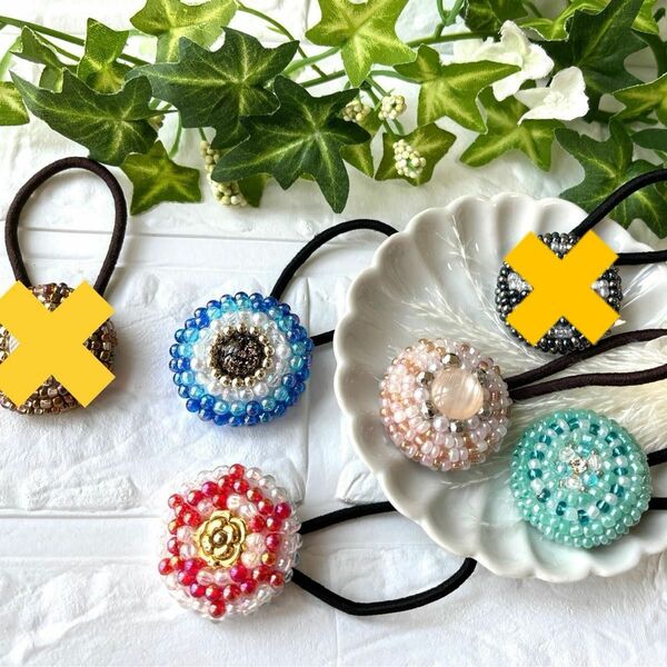 ヘアゴム ビーズ刺繍　くるみボタン　ハンドメイド　