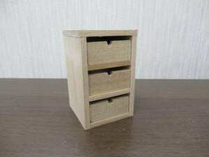 Art hand Auction Handmade★Miniature★1/12 scale★Wooden furniture★Three-tier box, toy, game, doll, Character Doll, Dollhouse