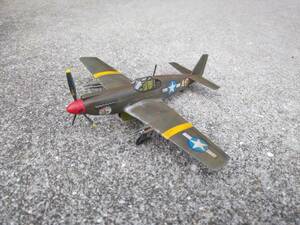  postage included _ consigning sale goods )M class atelier made _ red temi-1/72 P-51 Mustang Jeep . set has painted final product 