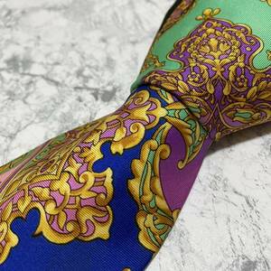 1円 美品 Gianni Versace ジャンニヴェルサーチ 即日発送 ブランドネクタイ マルチカラー 総柄 シルク 絹 バロック柄 青 黒 金 紫 