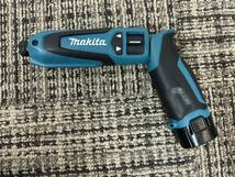 【美品】マキタ 充電式ペンインパクトドライバ makita バッテリー バッテリ 付き　TD021D _画像7