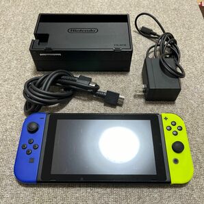 Nintendo Switch ニンテンドースイッチ　イエロー　ブルー