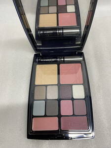 * Christian Dior Christian Dior макияж Palette кейс . загрязнения есть ощущение б/у немного . глаз (u240515_13_5)