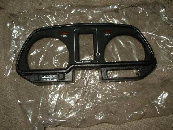 KAWASAKI Z400GP Z550GP 純正 新品 メーターカバー 上側 GPZ400F2 GPZ550F2