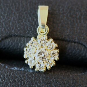 F3831 Flower motif natural rarity diamond top class K14 purity pendant top 1.11G 15x8mm