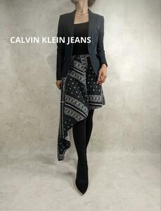 美品CALVIN KLEIN JEANS　カルバンクラインジーンズ　ペイズリー柄　アシンメトリースカート　M