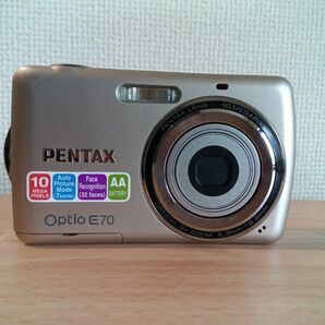 PENTAX　デジタルカメラ　OPTIO　E70　　シャンパンゴールド　1000万画素　光学3倍ズーム