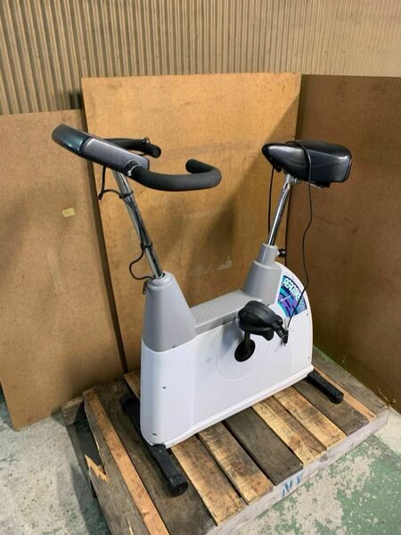 Combi フィットネスバイク エアロバイク　AEROBIKE EZ101