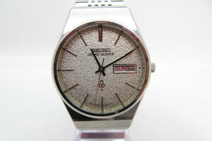 1円～【動作品　裏蓋無し】SEIKO セイコー GRAND QUARTZ グランド クオーツ 4843-8100　メンズ腕時計　デイデイト　シルバー　5-5-7