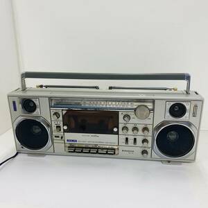 15936/ SANYO FM/AM 2BAND RADIO STEREO MODEL MR-V8 ラジオカセットレコーダー ラジカセ オーディオ機器