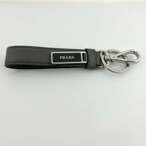 16009/ PRADA レザーキーホルダー グレー シルバー プラダ 小物