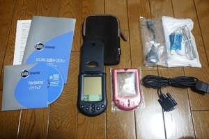 かなり美品　単4電池動作　Palm Computing m100　スタイラス、カバー、Hotsyncケーブル、説明書、ソフトCD　他　中古