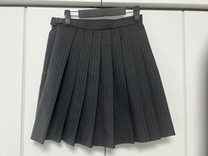 本物　制服　スカート