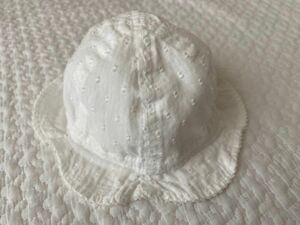 ミキハウス　ベビー　帽子　mikihouse 44-48cm 白