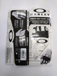 新商品【新品】OAKLEY（オークリー）GOLF　GLOVE　18.0　FOS901697（100　WHITE）26㎝　2枚組　正規品　ストレッチパーツを各所に配置