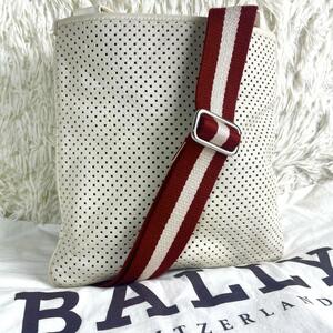 [ редкий цвет * прекрасный товар ]BALLY Bally мужской сумка на плечо Cross корпус sakoshutore spo перфорированная кожа натуральная кожа наклонный .. белый 