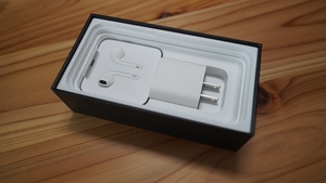 **[ не использовался ]Apple оригинальный Lightning проводной слуховай аппарат & USB-C источник питания адаптер бесплатная доставка **