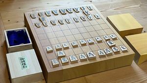 高級将棋盤　天童仁寿書