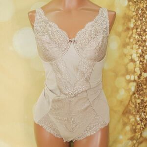  rank ABΦCFO-W7-5-BS# Wacoal ARA433*D cup :80×90 L* nude color . feeling of luxury. flower embroidery S line beautiful person body suit ( black chi opening and closing )