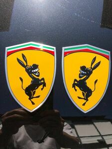 即決送料無料 新装版フェラーリ アバルトパロディフェンダーエンブレム ロバラーリ アルミ エンブレム 左右2枚1セット ポルシェ ミニ