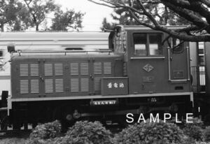 【鉄道写真】☆KMD043 伊予鉄道DB-1形ディーゼル機関車と木造客車4枚セット☆