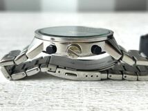 アルマーニエクスチェンジ　腕時計　Armani Exchange. メンズ　AX2063　クロノグラフ　ブラック×シルバー 箱付き　美品_画像3