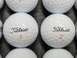 ロストボール 　Titleistタイトリスト　 VELOCITY【2022年モデル】ホワイト　30個