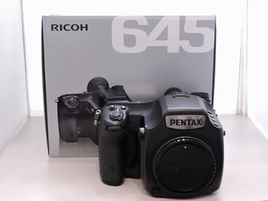  время ограничено распродажа Pentax PENTAX средний размер цифровой однообъективный зеркальный камера корпус 645Z