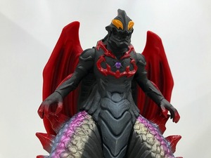 期間限定セール バンダイ BANDAI フィギュア ウルトラ怪獣DX ベリアル融合獣 キメラベロス 2389842