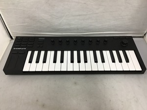 KOMPLETE KOMPLETE MDMI keyboard KOMPLETE KONTROL M32