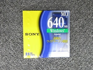  limited time sale [ unused ] Sony SONY [ unopened ]MO disk 640MB Windows format EMD-640CDF